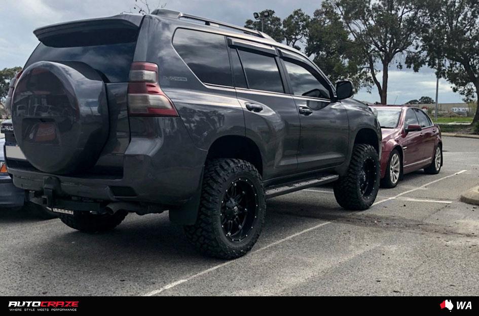 TOYOTA-PRADO-HOSTAGE-MATTE-BLACK